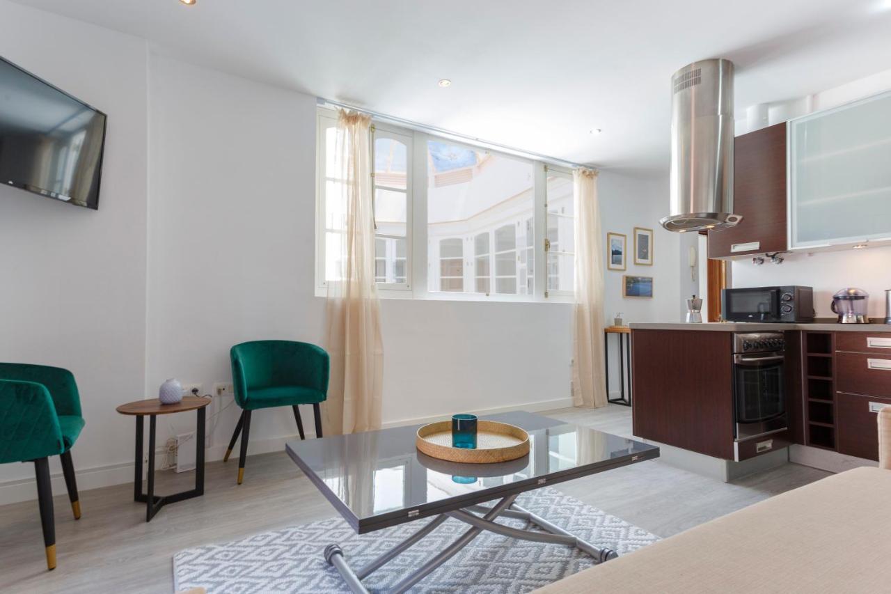 Atico De Los Franceses By Cadiz4Rentals Luaran gambar